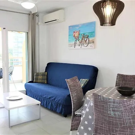 1e 2 Apartment *